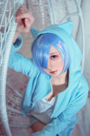 [Cosplay Photo] Anime blogger Xianyin sic - RE's leven in een andere wereld vanuit het niets Rem kattenpyjama