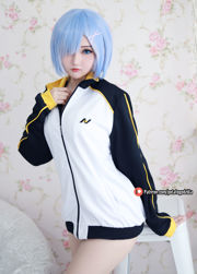 [ภาพถ่าย COSER คนดังทางอินเทอร์เน็ต] Miss Coser Potato Godzilla - Rem In Subaru Jacket