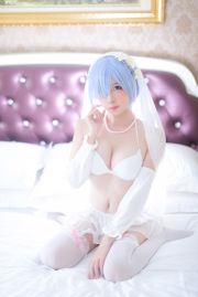 Nizuo Nisa "Rem Wedding Dress"