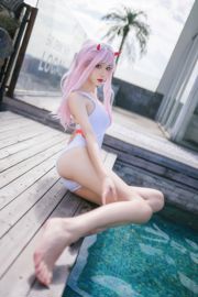 [COS Welfare] Anime Blogger Nan Tao Momoko - Badpak uit één stuk