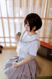 Cosplayer 일 奈娇 "和风 jk"